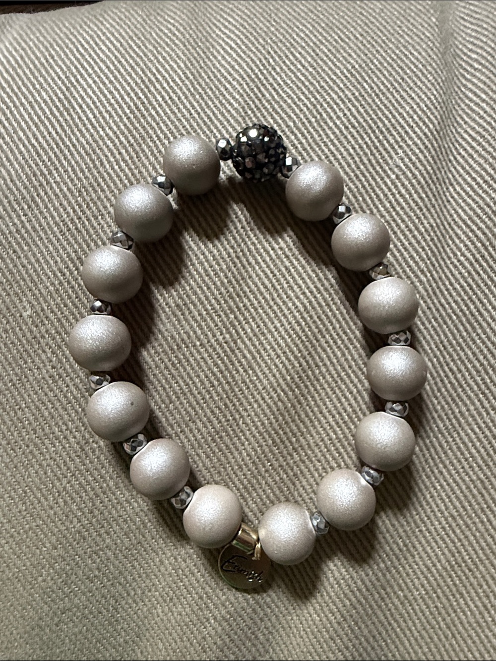 Erimish Sparkling Pearl-Effect Beaded Stretch Bracelet -